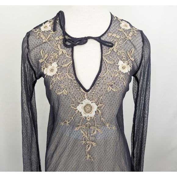 Biya Johnny Was Top Blue Floral Embroidered Mesh Nylon Sheer Misses Size S Flaws - Picture 3 of 9